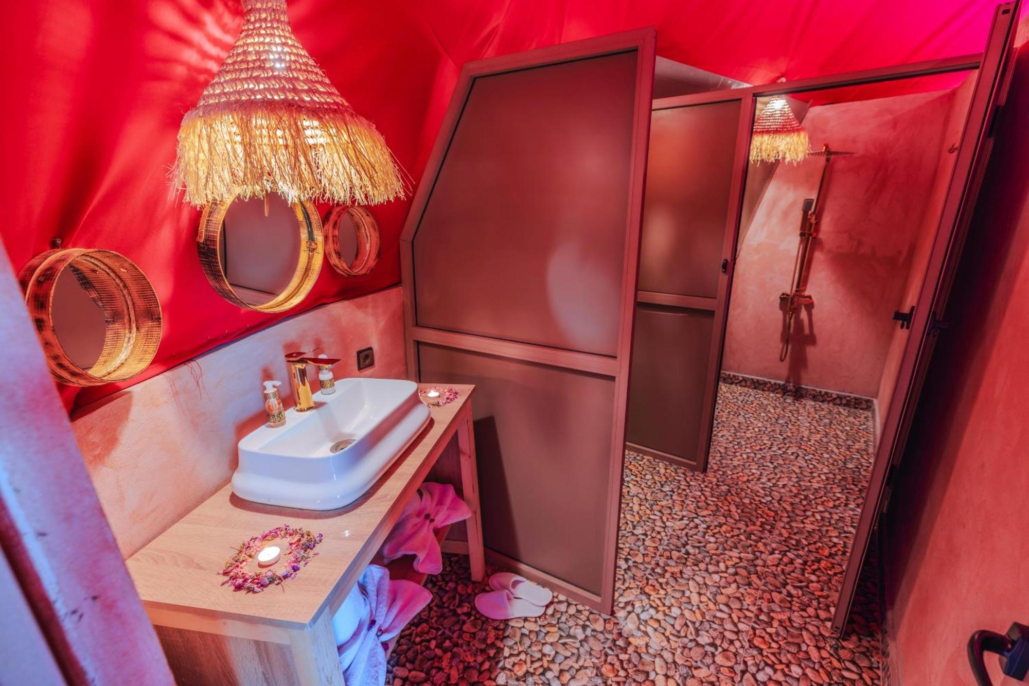Luxury Camp Camelhouse Merzouga Quarto foto
