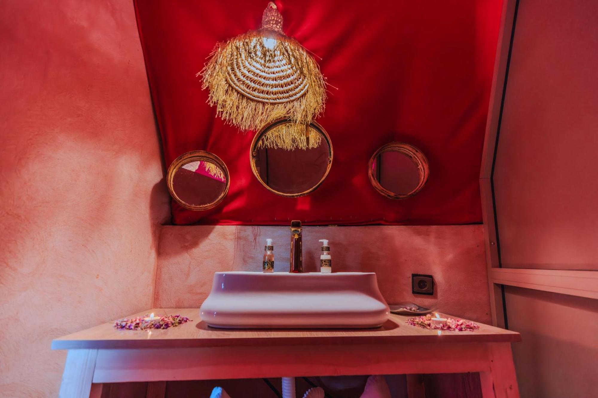Luxury Camp Camelhouse Merzouga Exterior foto